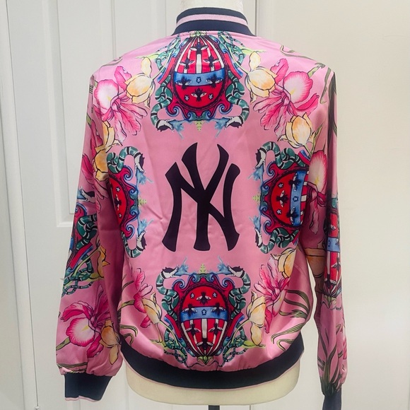 Gucci Pink Floral Bomber Jacket - Picture 9 of 16